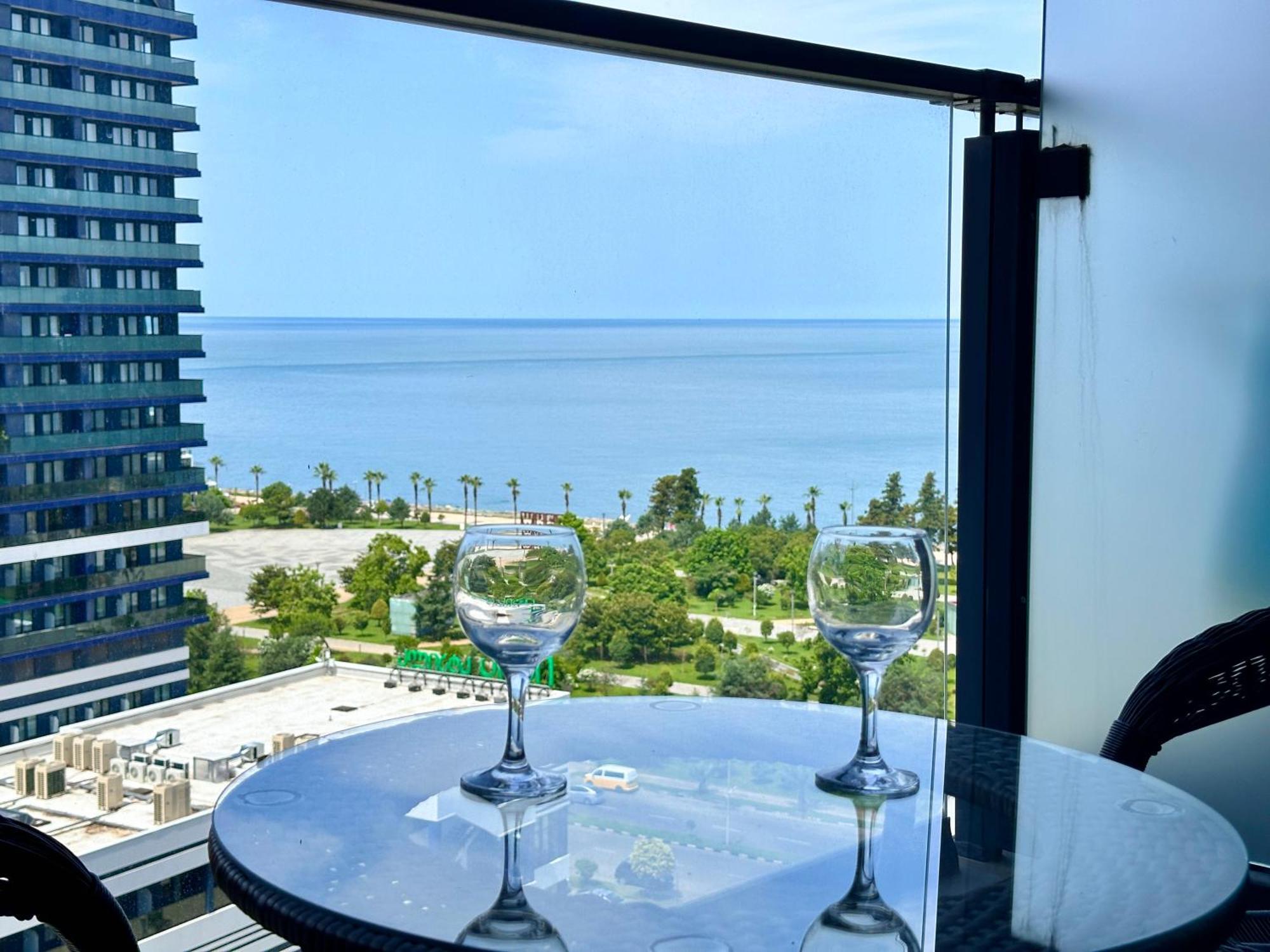 Batumi Boulevard Resort المظهر الخارجي الصورة